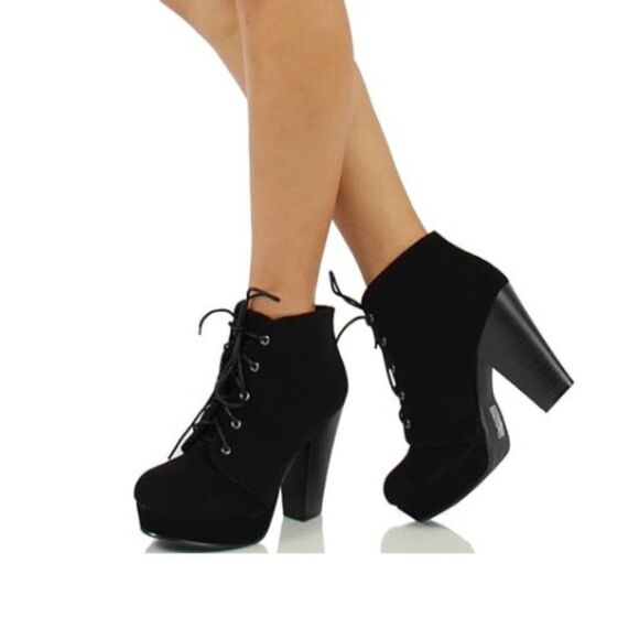 Soda Women's Black Agenda-H Chunky Heel Lace Up Booties Size 10 - Picture 1 of 8